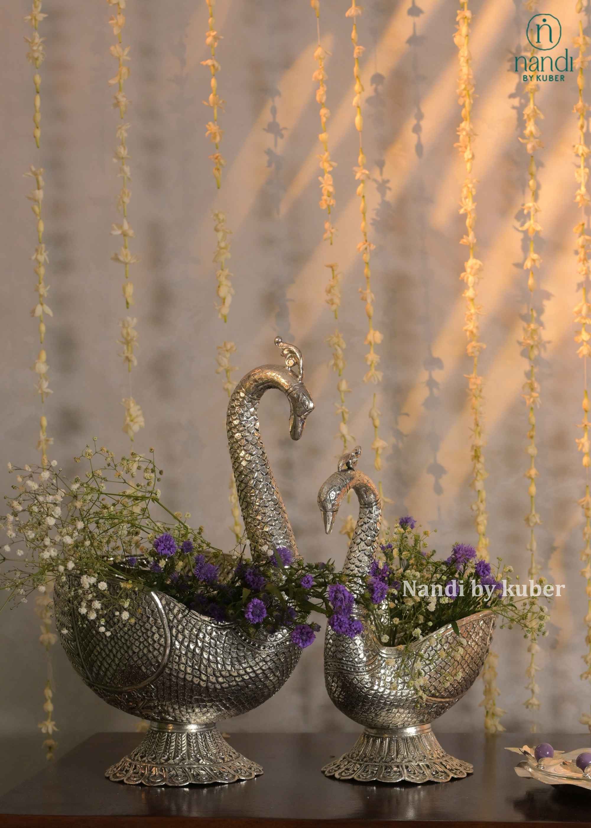 Metal Swan Bowl