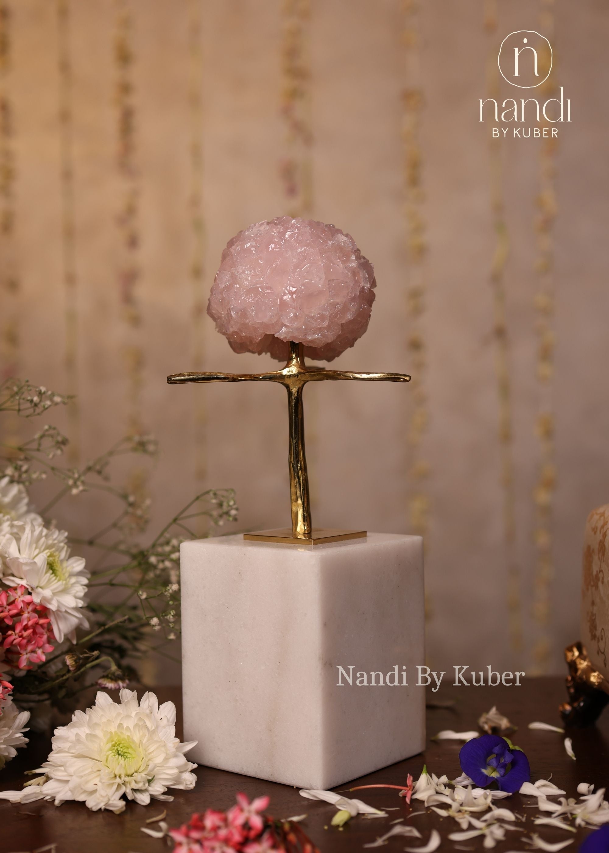Rose Ball with Base - detail view