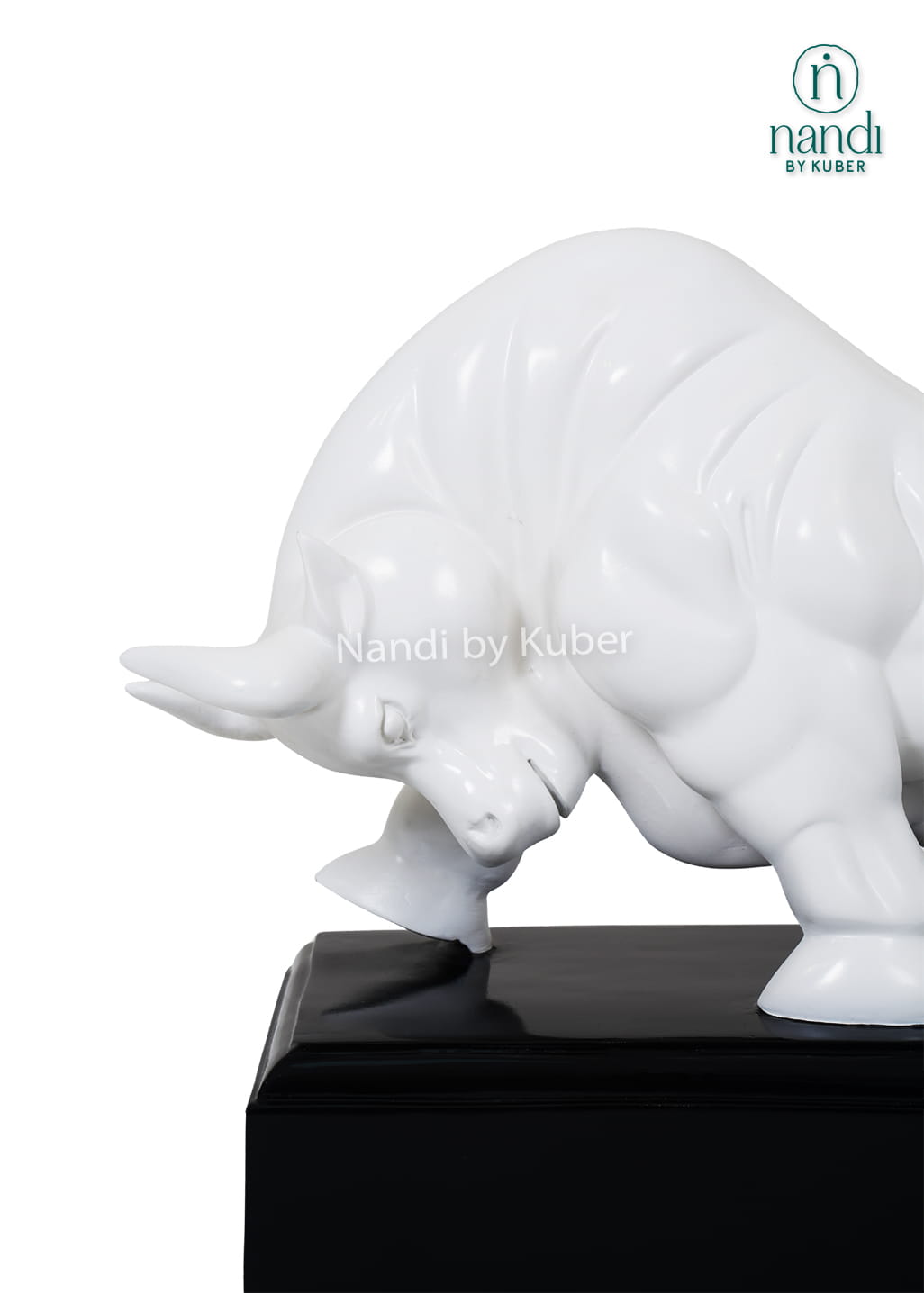 Fiber Bull with Base