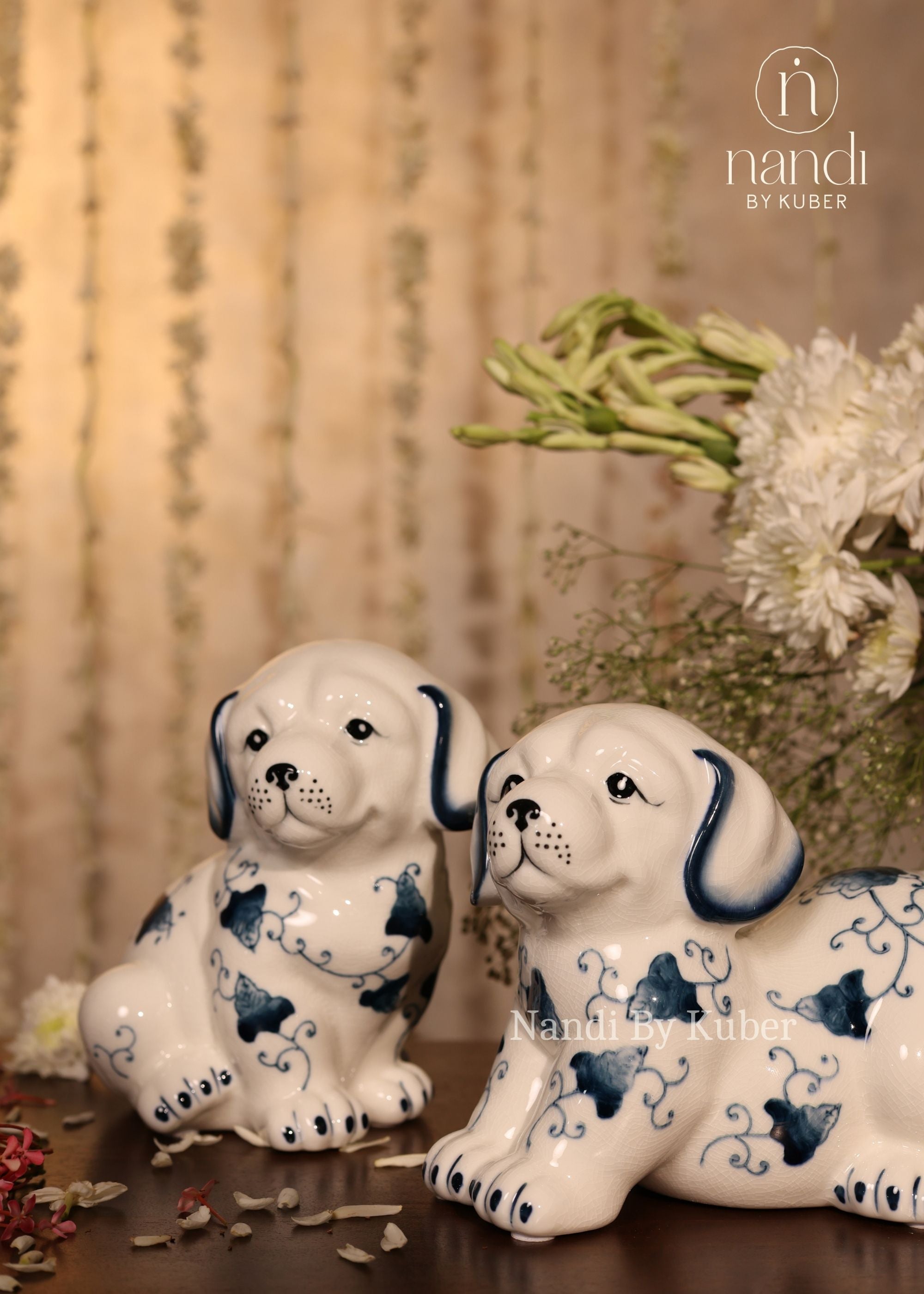 Ceramic Dog Set of 2 - detail view