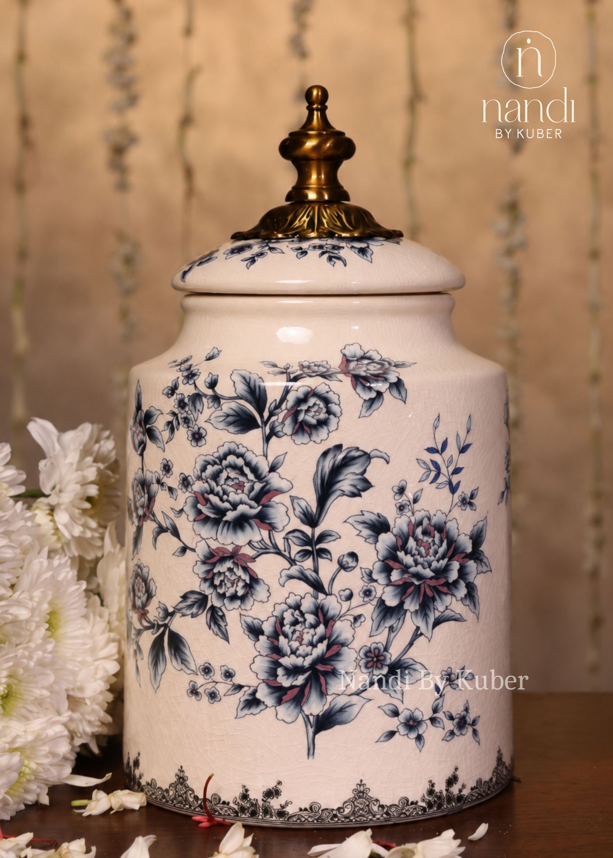 Ceramic Pot 10.5 inch - lifestyle view