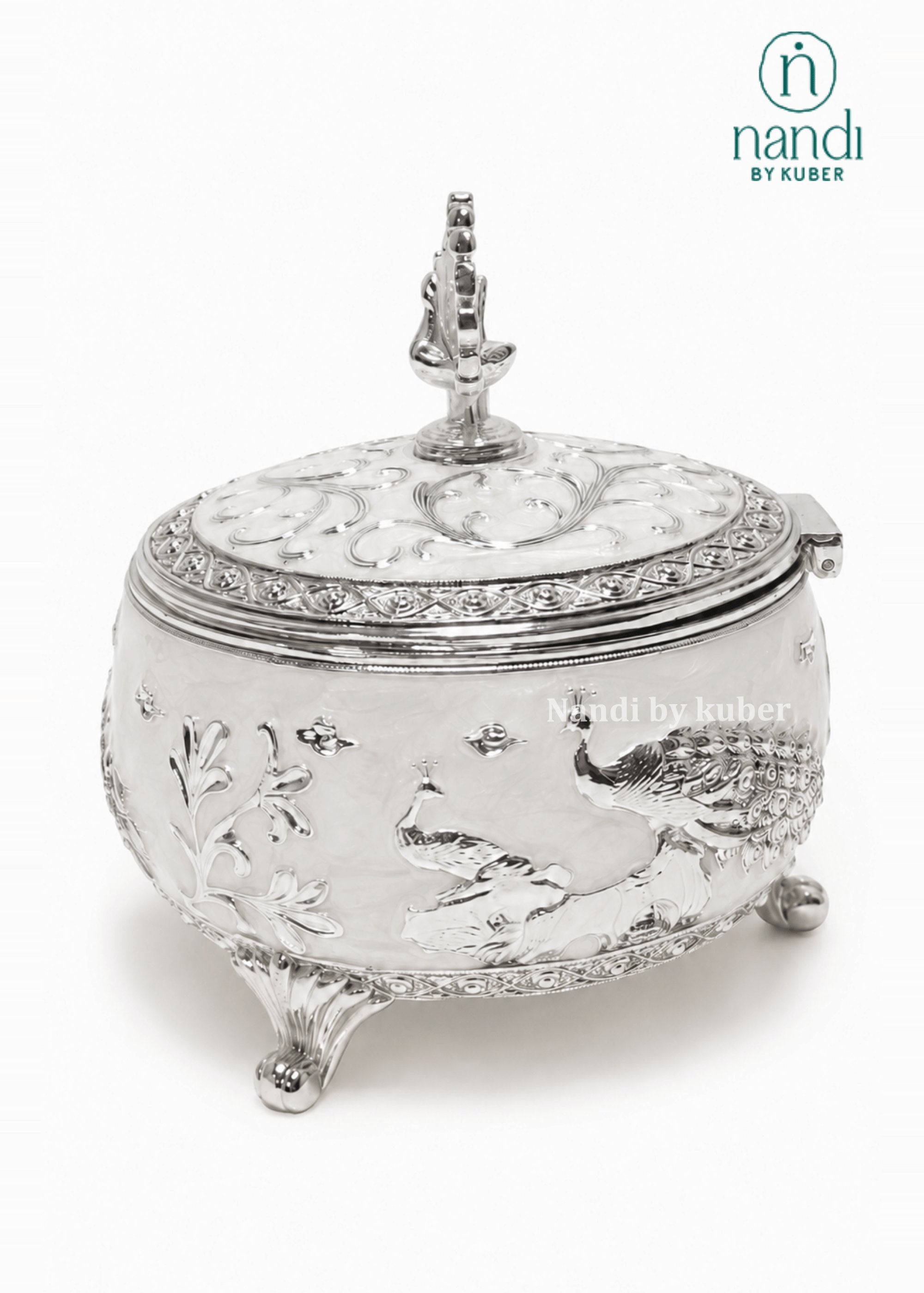 White Metal Bowl White - detail view