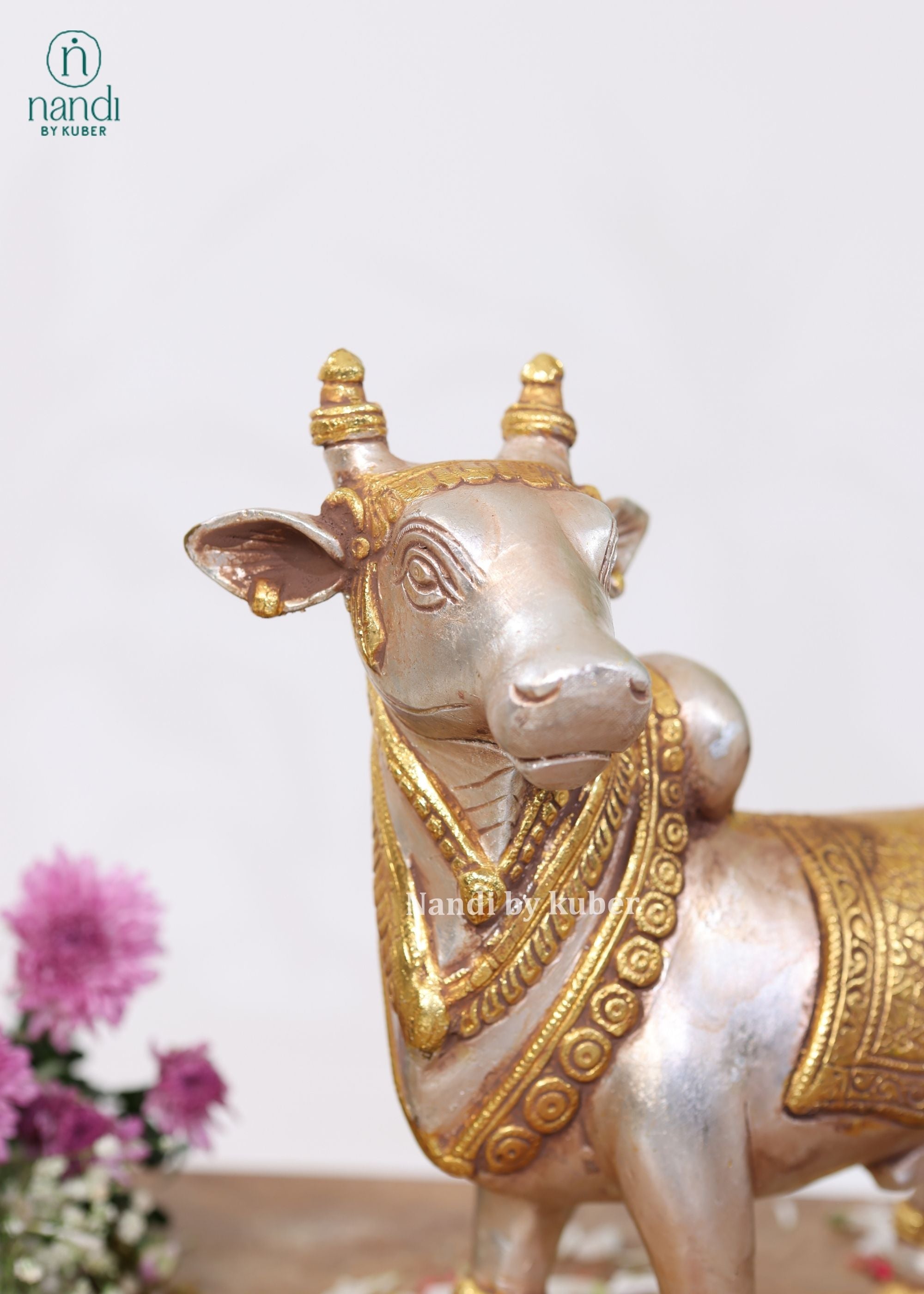 Brass Silver Gold Nandi Standing - detail view