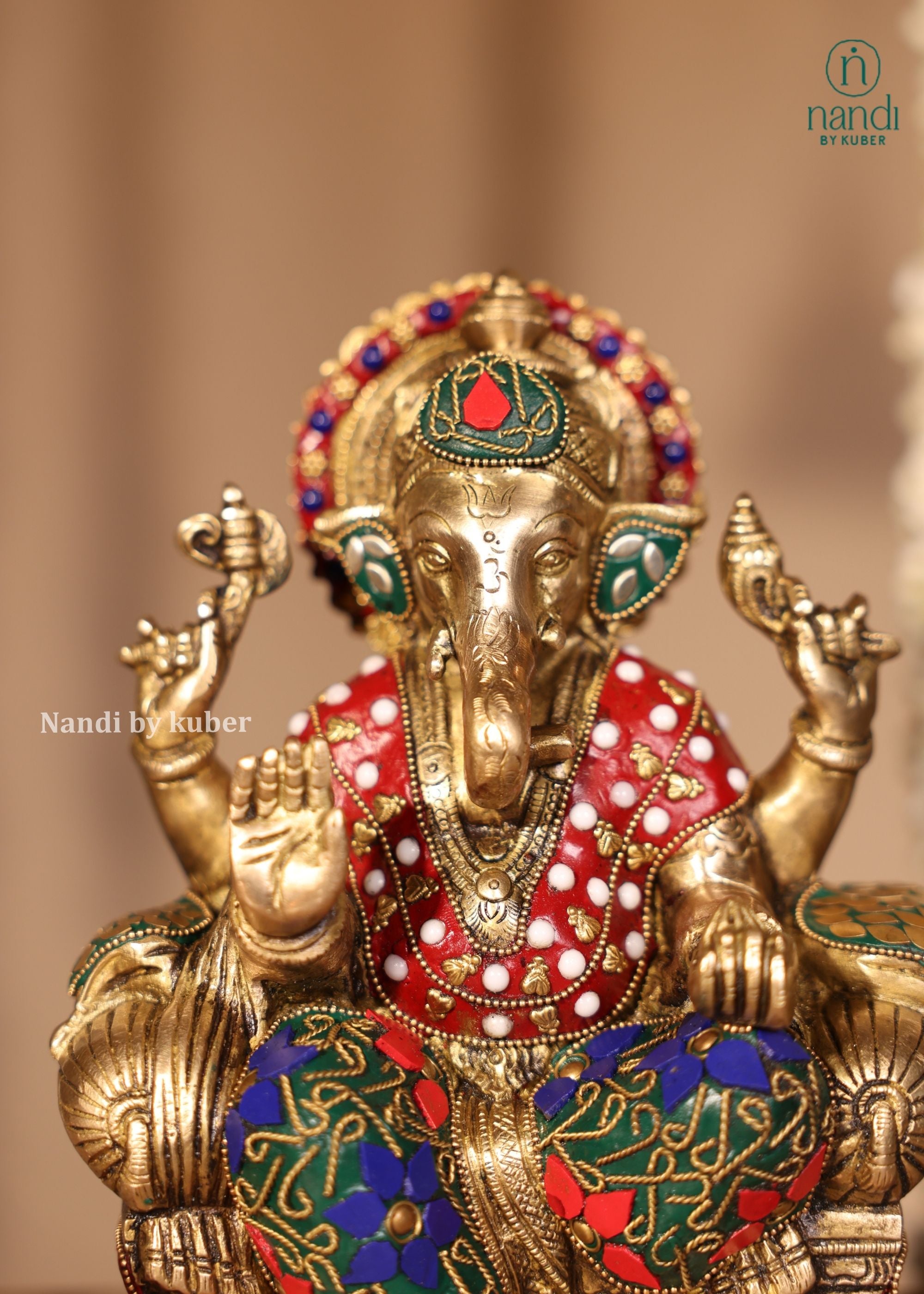 Brass Ganesha Sitting - detail view