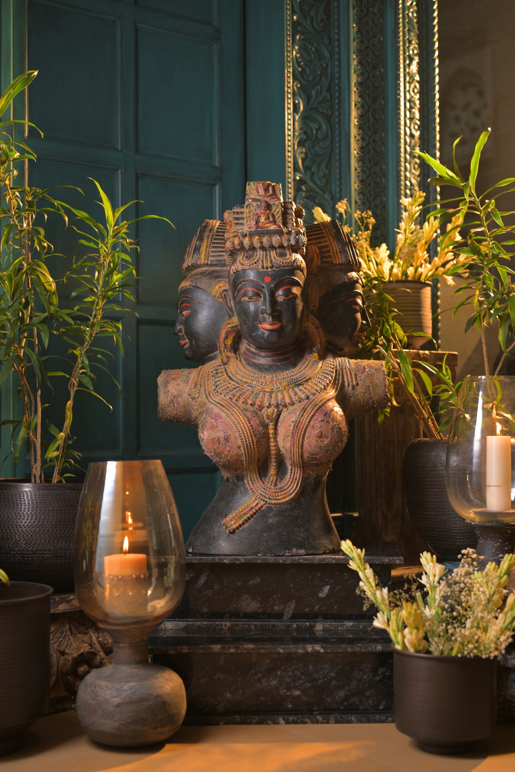 Decorative three-faced lady bust with intricate detailing and antique finish, symbolizing beauty, wisdom, and artistic elegance.